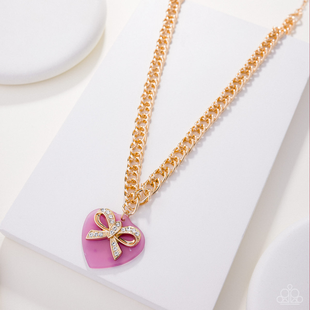 Coquette Cameo