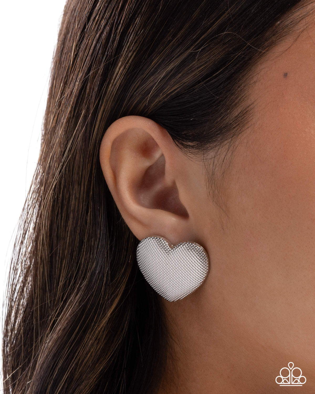 Smitten Studs