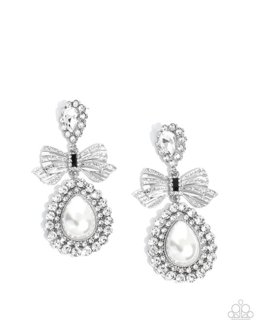 Alluring Aesthetic - White